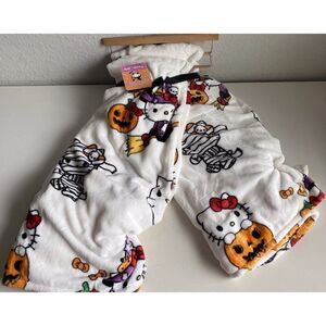 2 Pack Hello Kitty Halloween Throw Blanket Witch Broom Ghost Mummy Pumpkin NEW